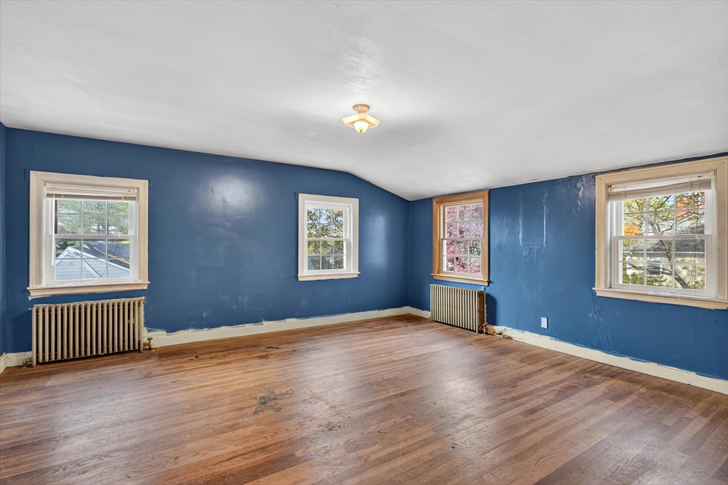 102 Hillcrest Pkwy