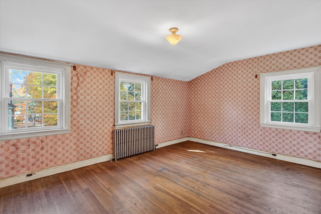 102 Hillcrest Pkwy