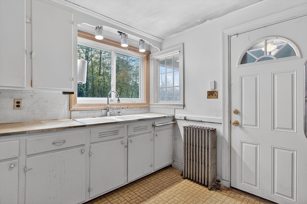 102 Hillcrest Pkwy