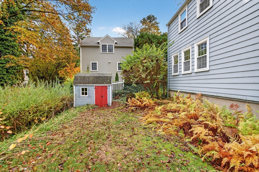 102 Hillcrest Pkwy