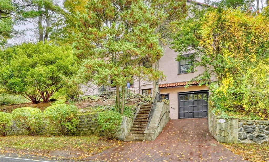 446 Highland Ave