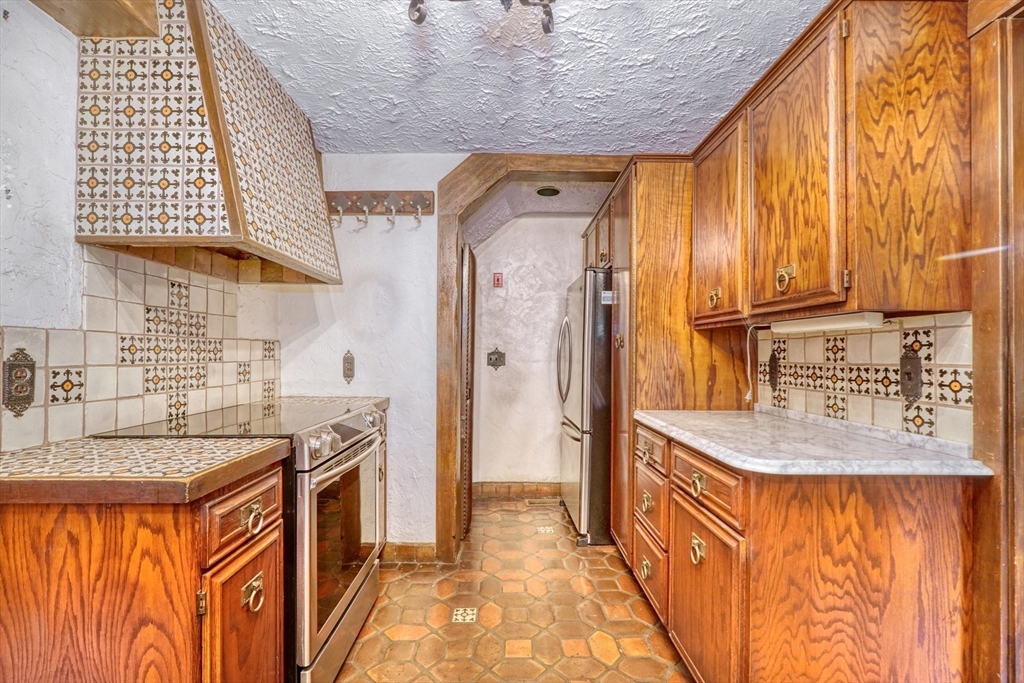 446 Highland Ave