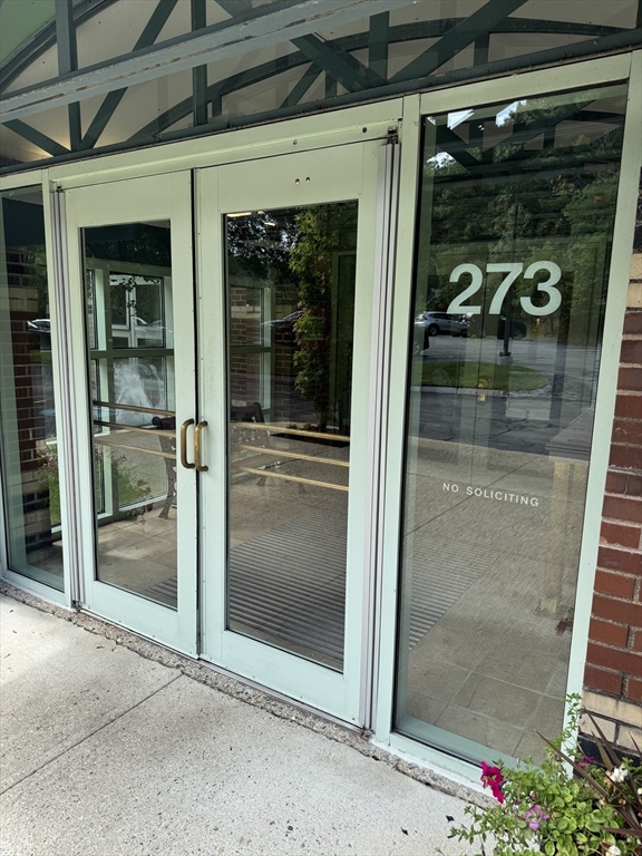 273 Cambridge Rd # 202