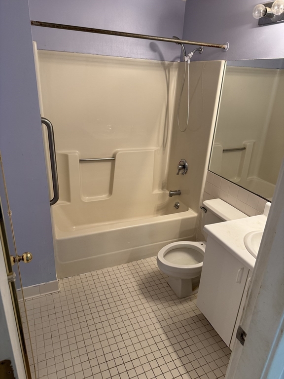 273 Cambridge Rd # 202