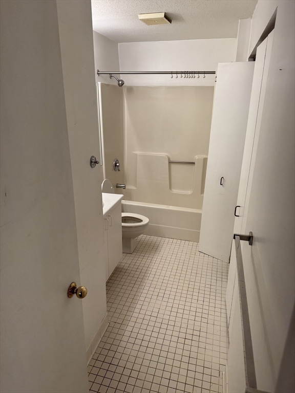 273 Cambridge Rd # 202