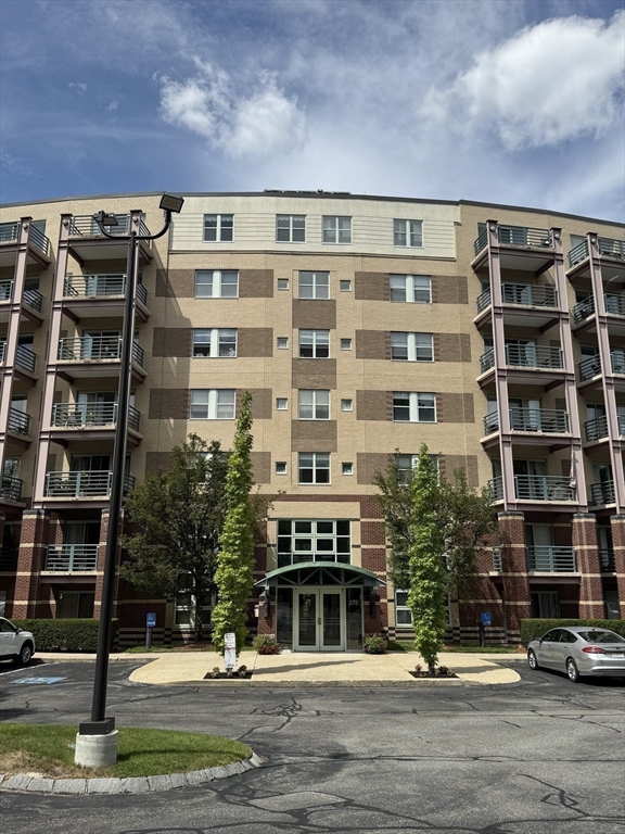 273 Cambridge Rd # 202