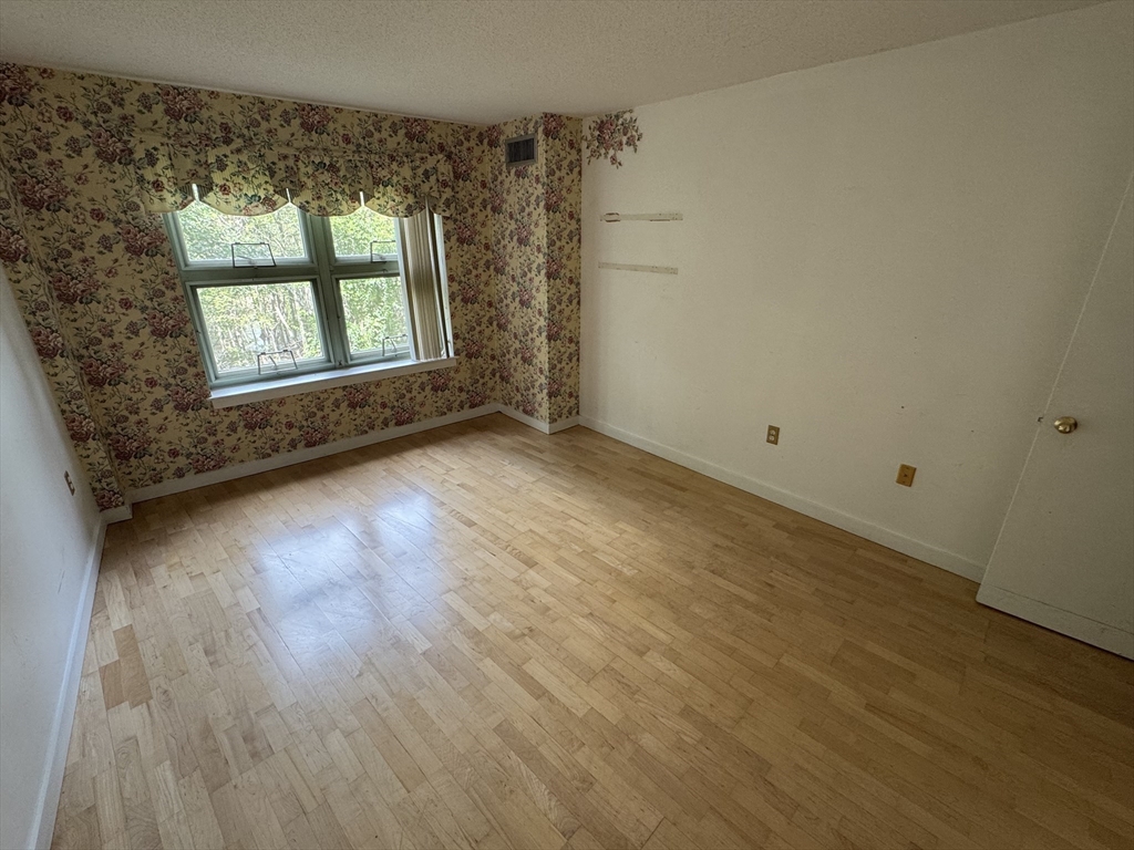 273 Cambridge Rd # 202