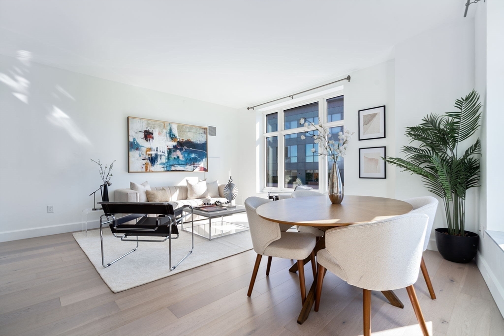 100 Lovejoy Wharf # 1B Unit: PH 1B