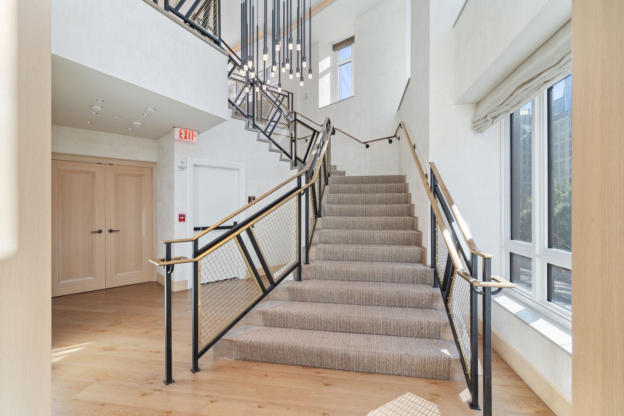 100 Lovejoy Wharf # 1B Unit: PH 1B
