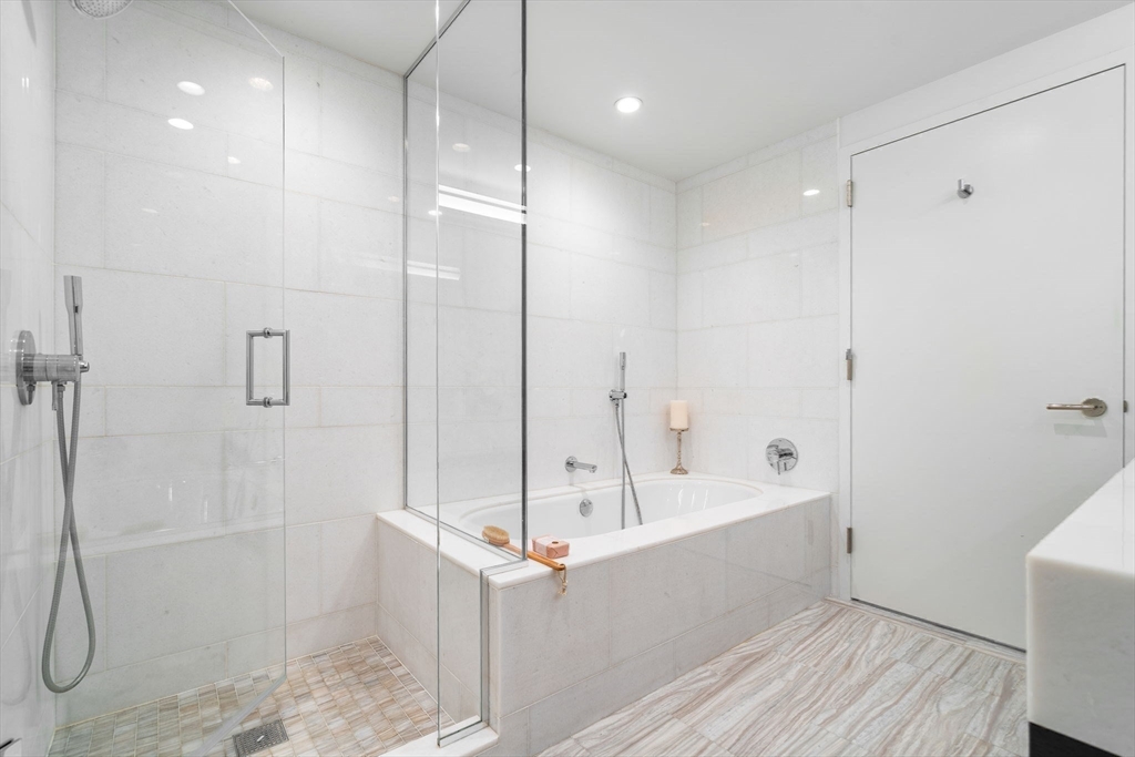 100 Lovejoy Wharf # 1B Unit: PH 1B