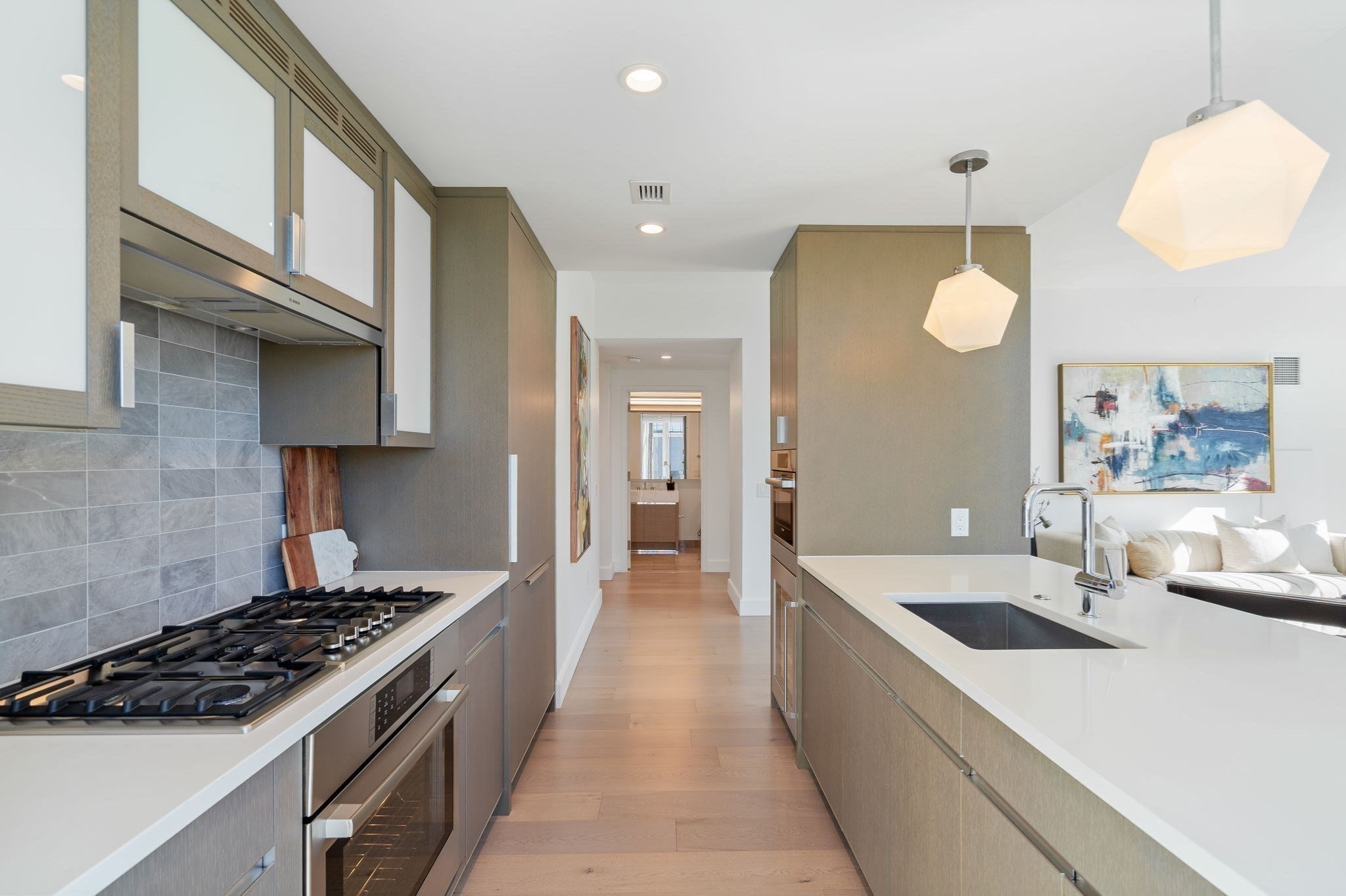 100 Lovejoy Wharf # 1B Unit: PH 1B