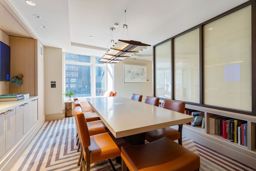 100 Lovejoy Wharf # 1B Unit: PH 1B