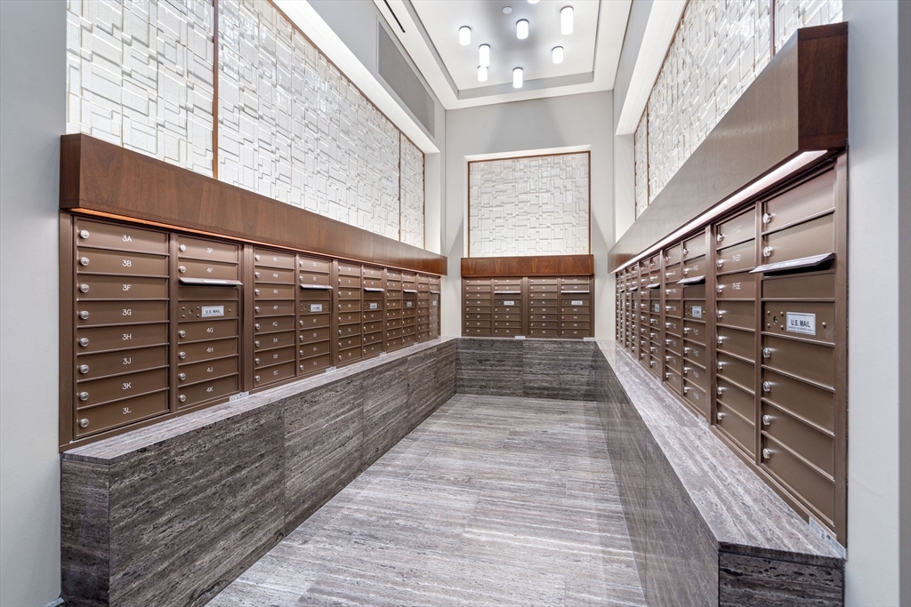 100 Lovejoy Wharf # 1B Unit: PH 1B