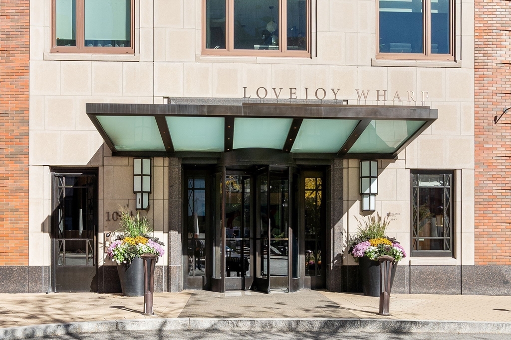 100 Lovejoy Wharf # 1B Unit: PH 1B