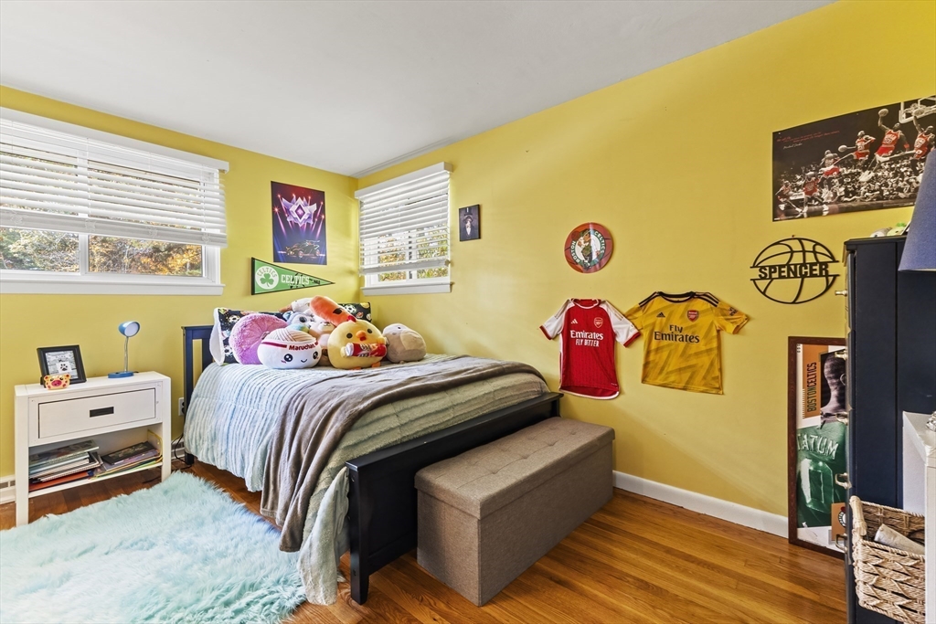 6 Tall Tree Rd