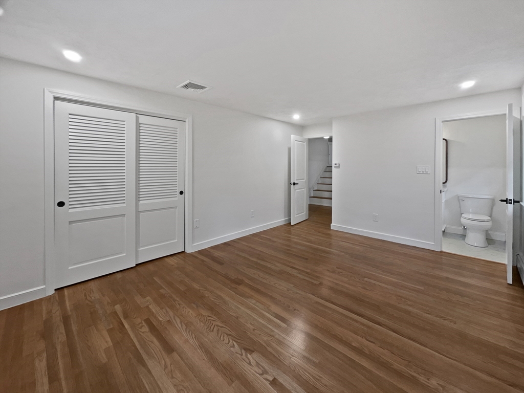 26 Berkshire Dr
