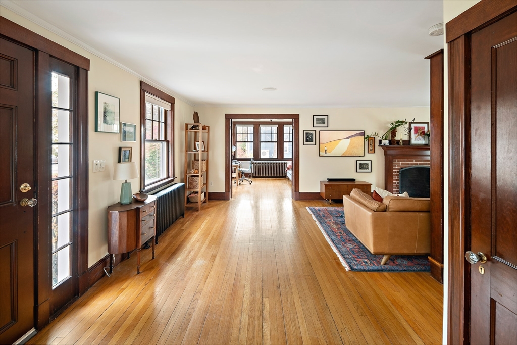 49 Cottage St