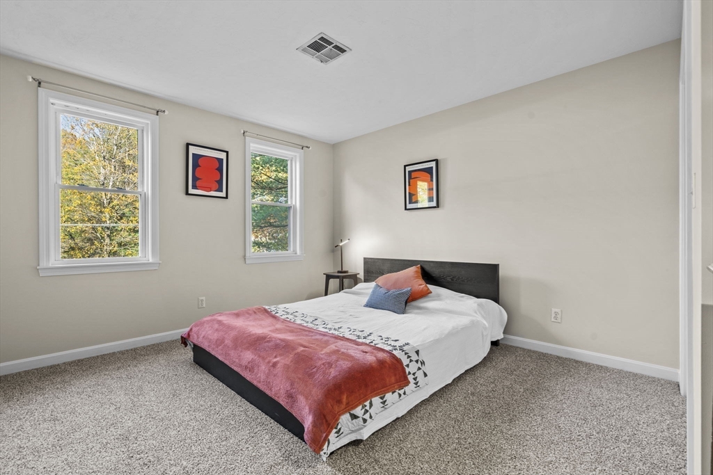 589 North Rd