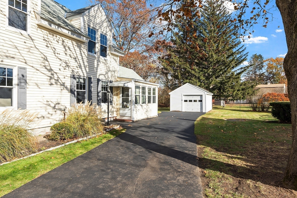 7 Groton Harvard Rd