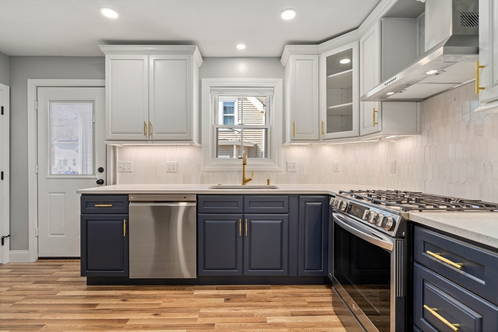 16 Devens St # 0