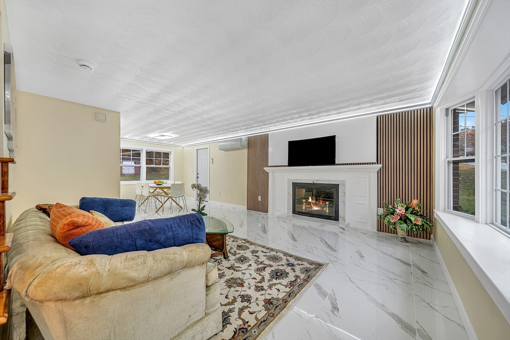9 Donna Rd