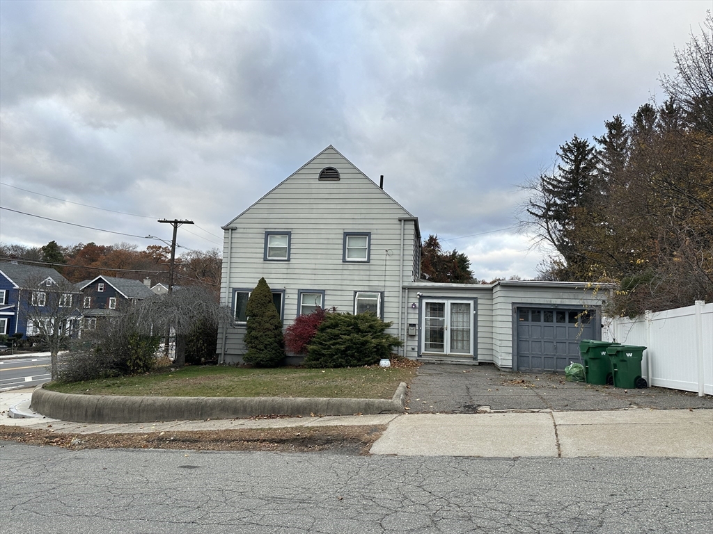 595 Winthrop Street