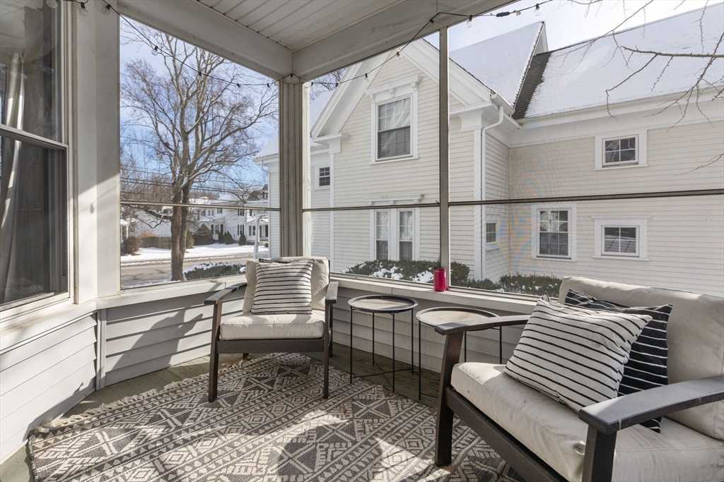 85 Bedford St