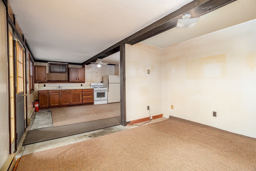 6 Mountain View Avenue