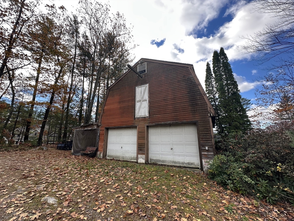 6 Mountain View Avenue