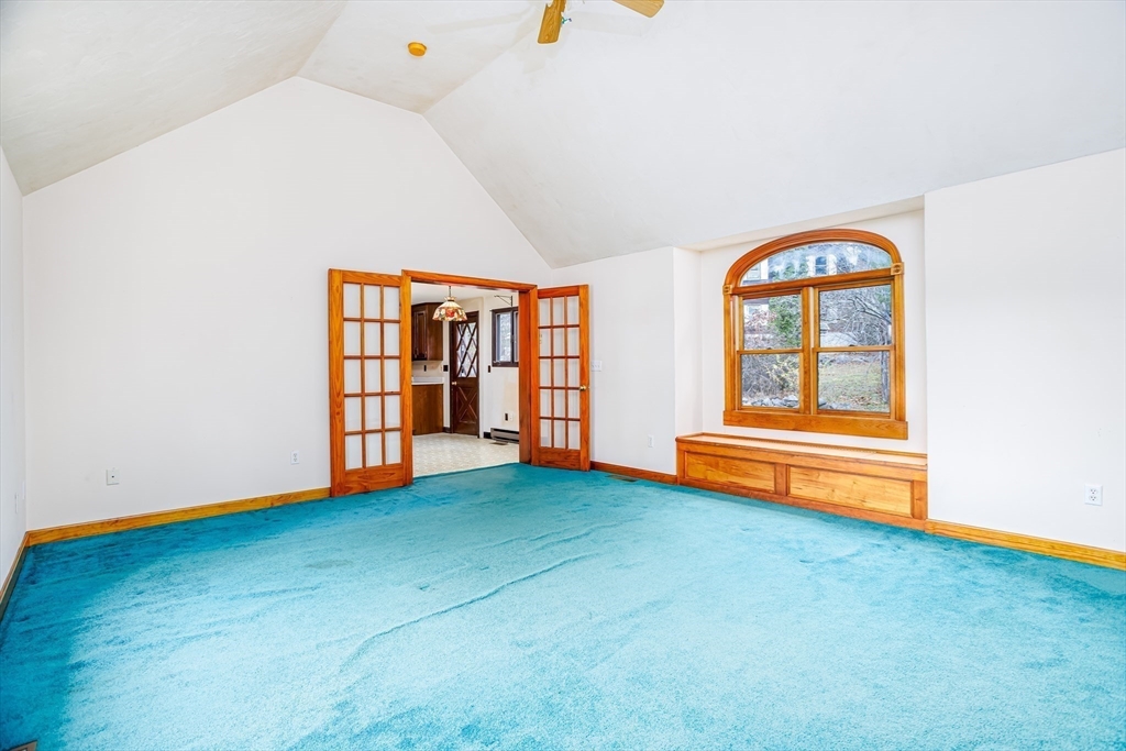 6 Mountain View Avenue