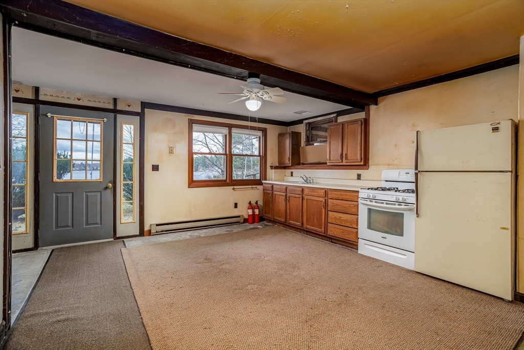 6 Mountain View Avenue
