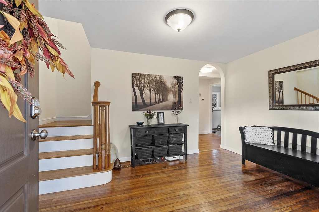 16 Fletcher Ln