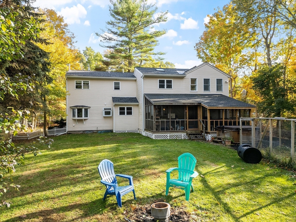 16 Fletcher Ln