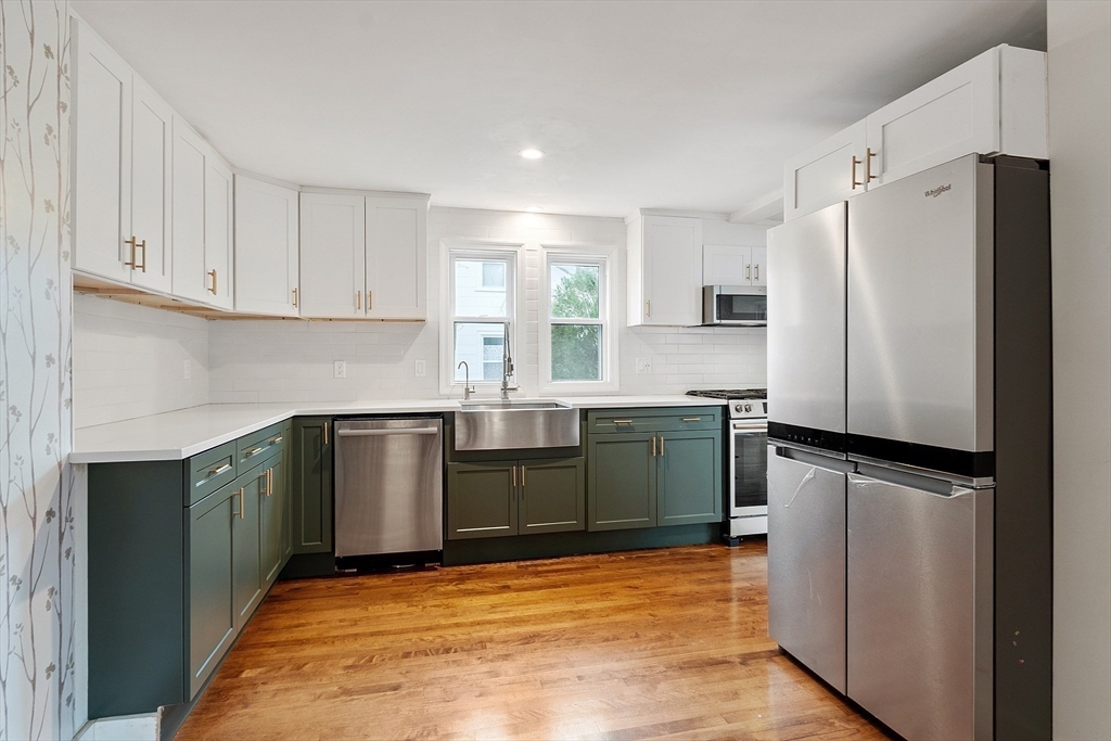 24 Myrtle Ave