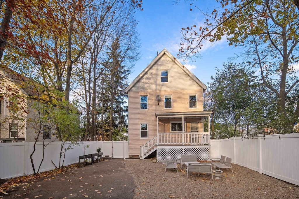 69 Arlington St