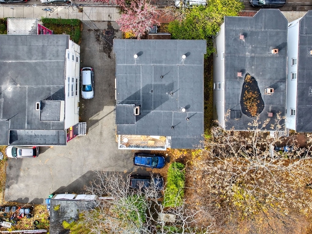 114 Elm St