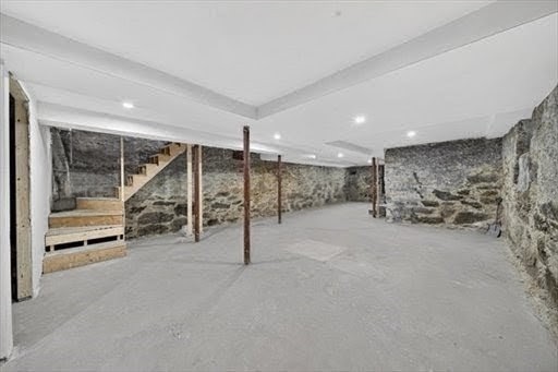 10 Grant St