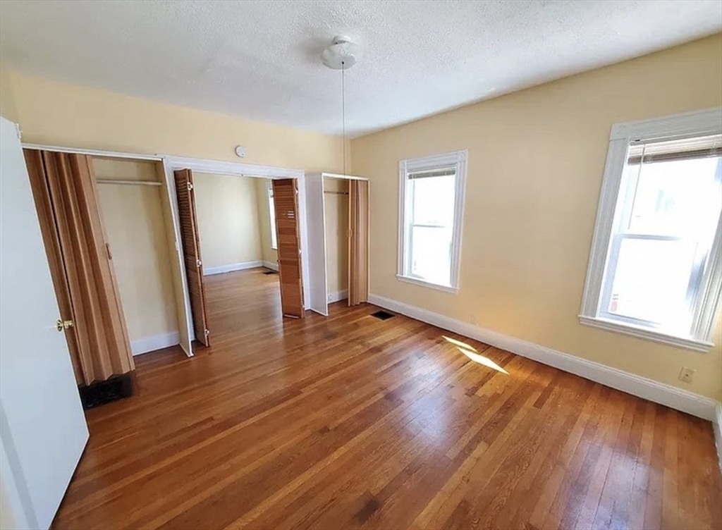 32 Claremon St # 1