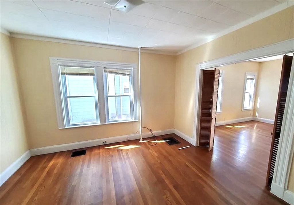32 Claremon St # 1