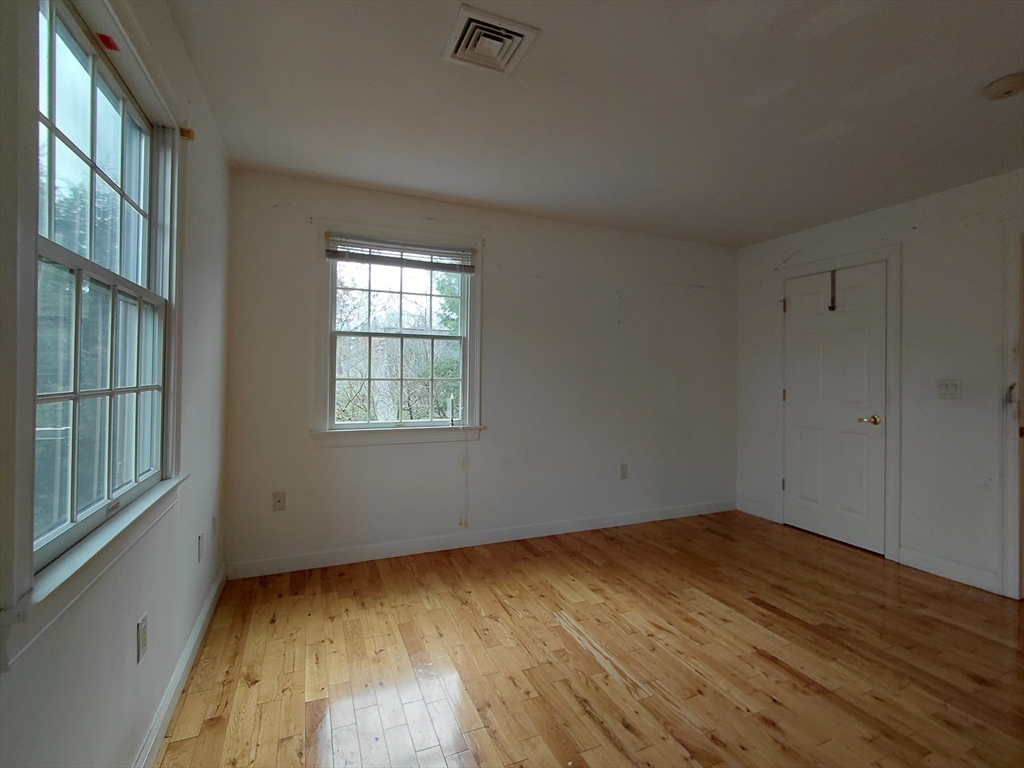218 Lowell St