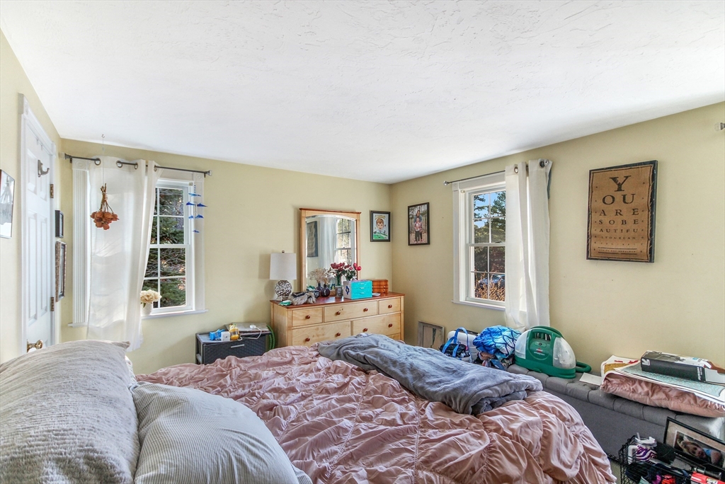 1 Maureen Way