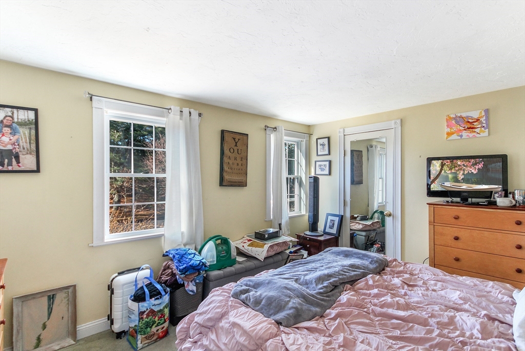 1 Maureen Way