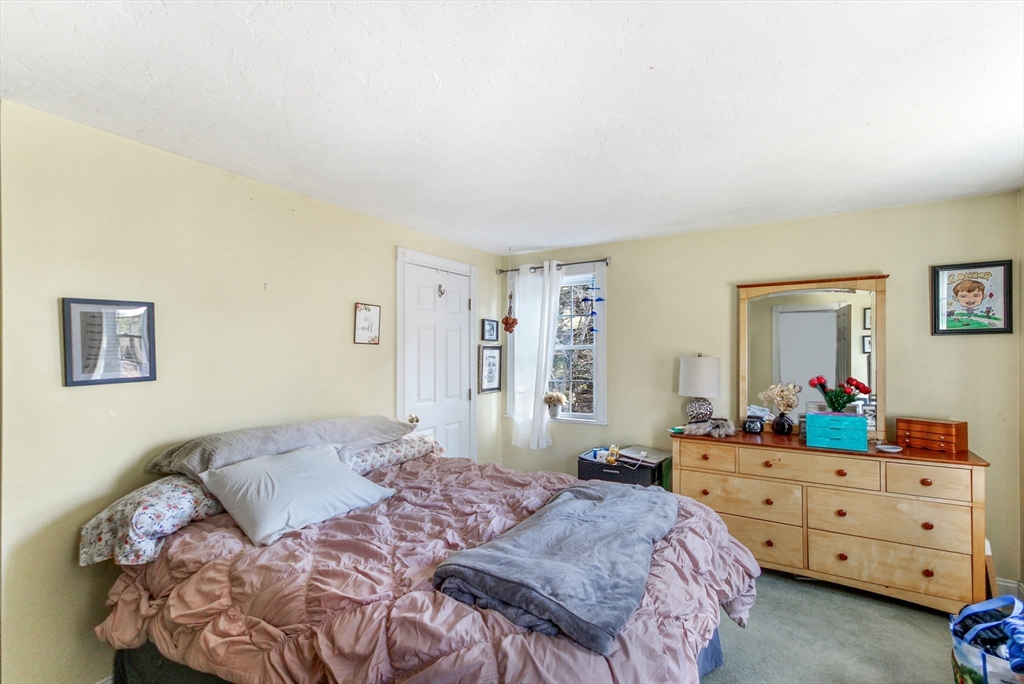 1 Maureen Way