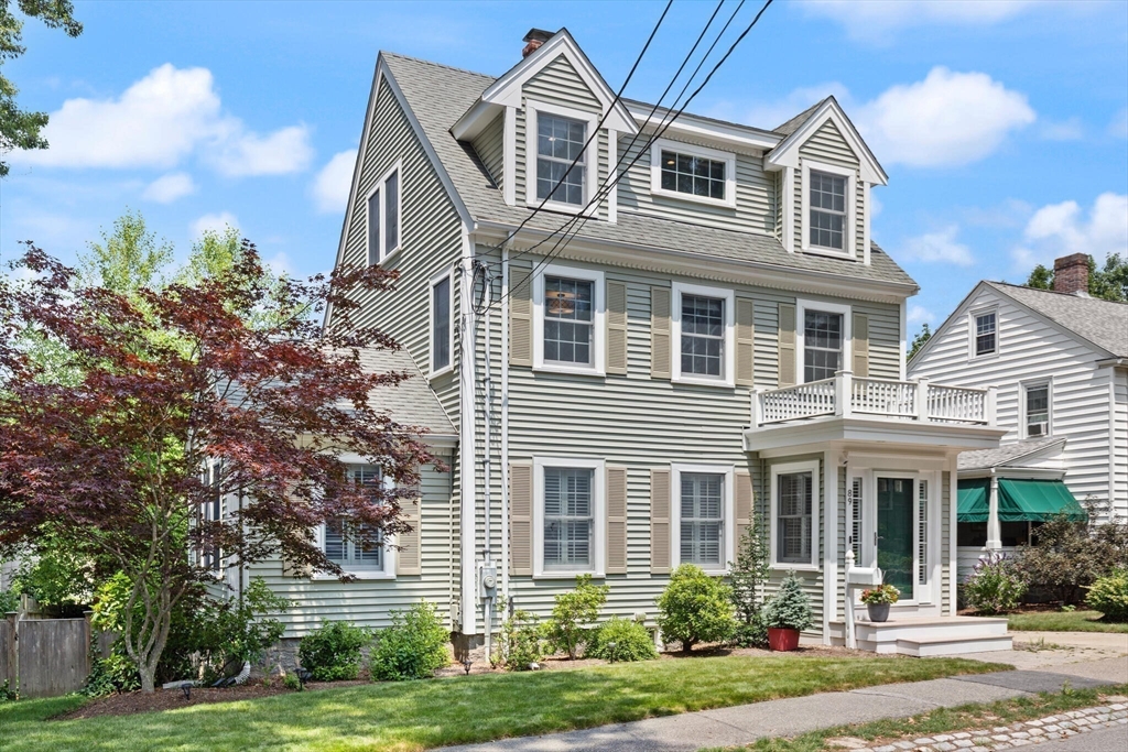 89 Dwinell St