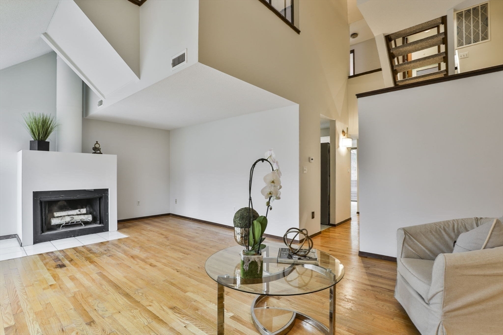 405 Great Elm Way # 405