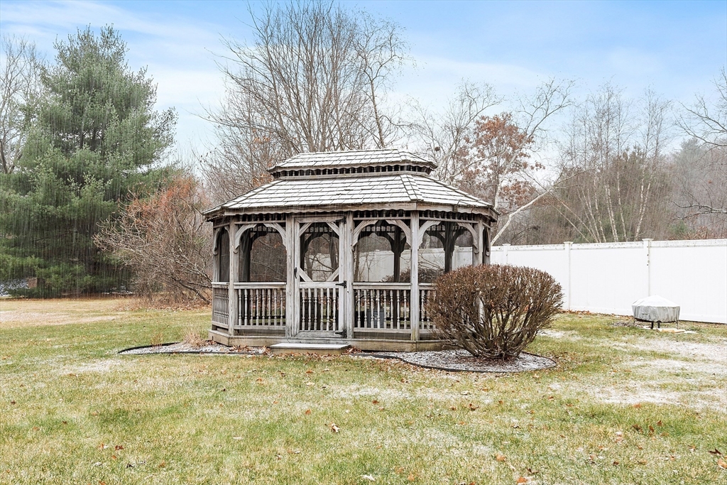 27 Lancaster Rd
