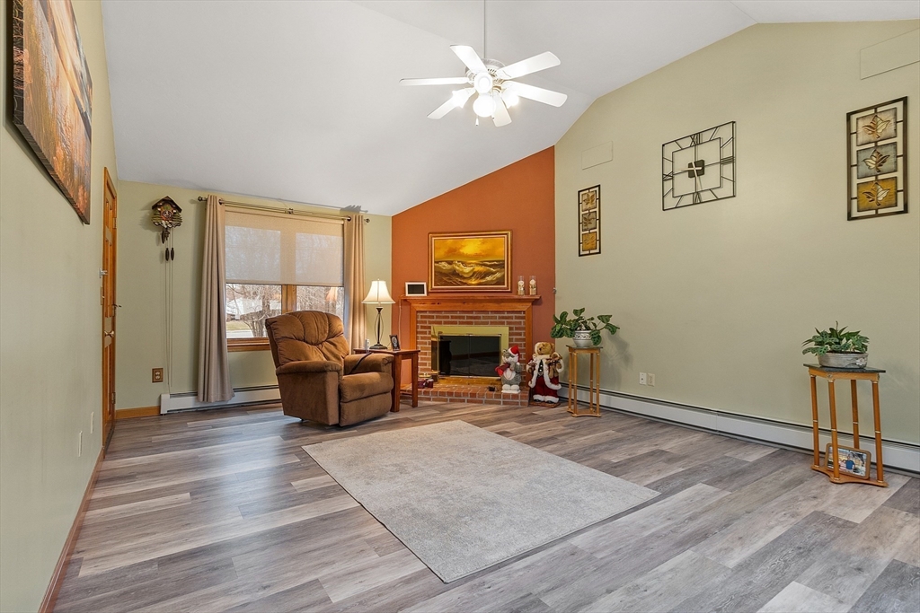27 Lancaster Rd