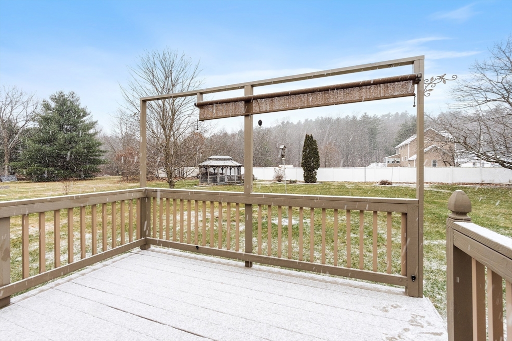 27 Lancaster Rd