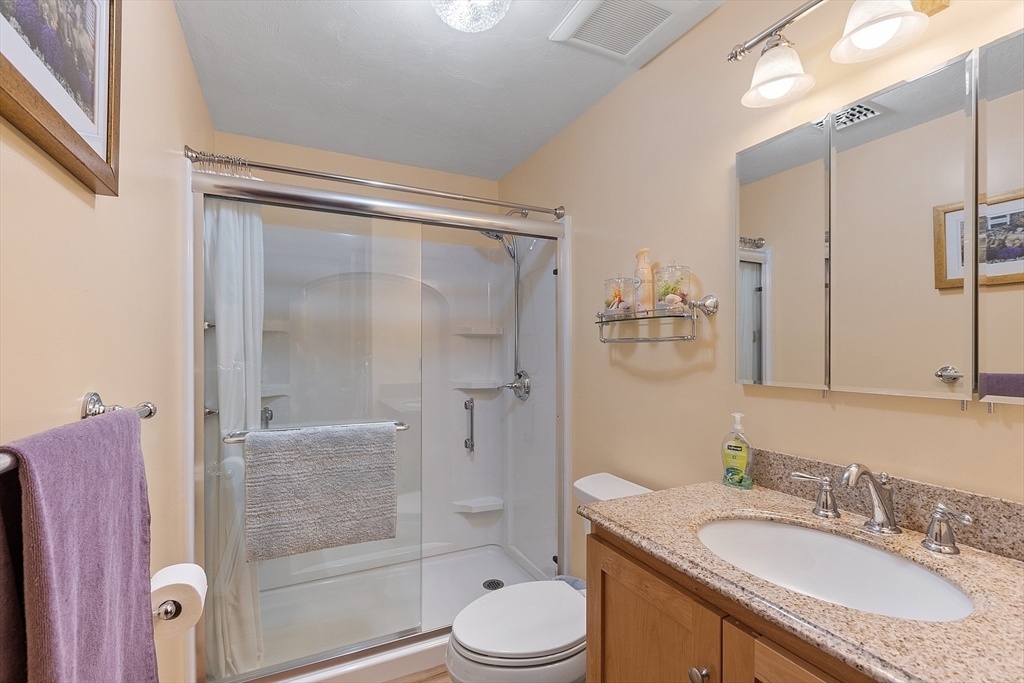 27 Lancaster Rd