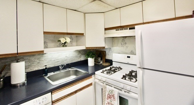 44 Broadlawn Park # 22A